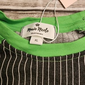 Marie Nicole Shirts & Tops Marie Nicole Kids Farm Shirt Barn With Chicken Tagged Xl But